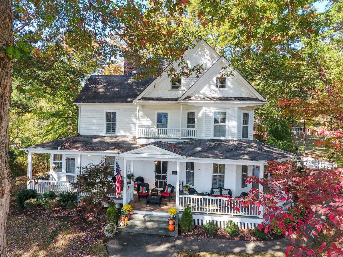 Oak Hill On Love Lane Bed And Breakfast Inn Waynesville Exterior photo